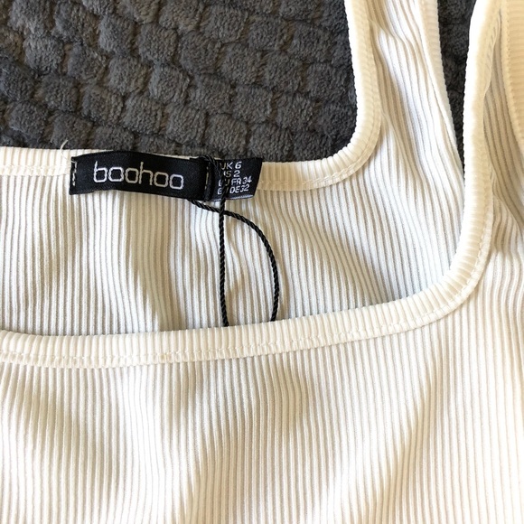 White crop top - Picture 2 of 2